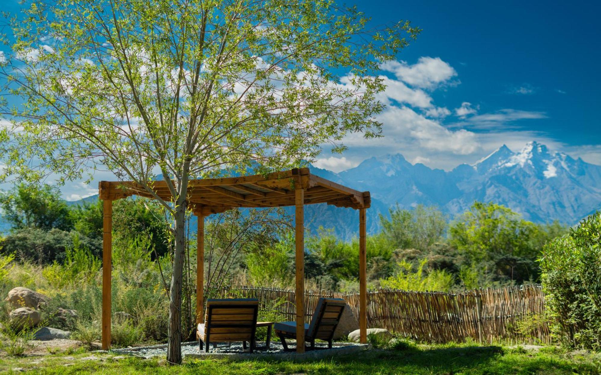 Lchang Nang Retreat-The House Of Trees-Nubra Valley Otel Sumur Dış mekan fotoğraf