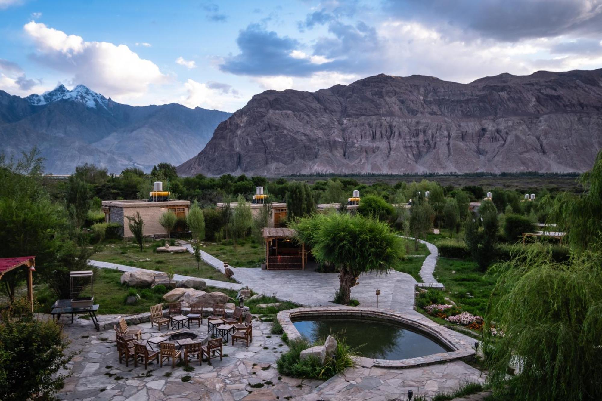 Lchang Nang Retreat-The House Of Trees-Nubra Valley Otel Sumur Dış mekan fotoğraf