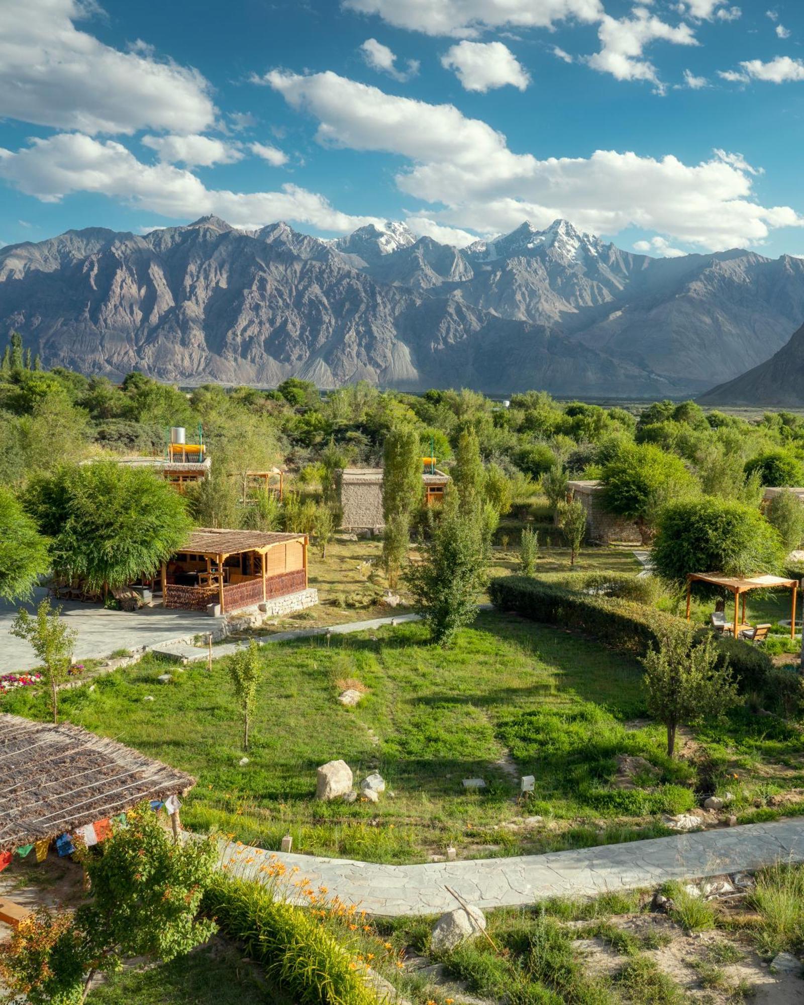 Lchang Nang Retreat-The House Of Trees-Nubra Valley Otel Sumur Dış mekan fotoğraf